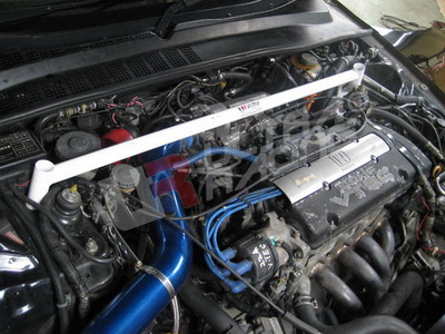 HONDA PRELUDE 92-00 2.0 ULTRARACING FRÄMRE ÖVRE FJÄDERBENSSTAG 738