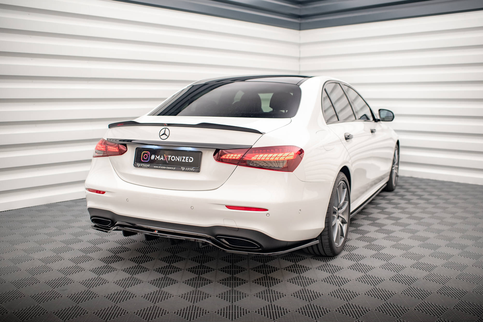 Spoiler CAP Mercedes E Sedan AMG Line W213 Facelift - 3