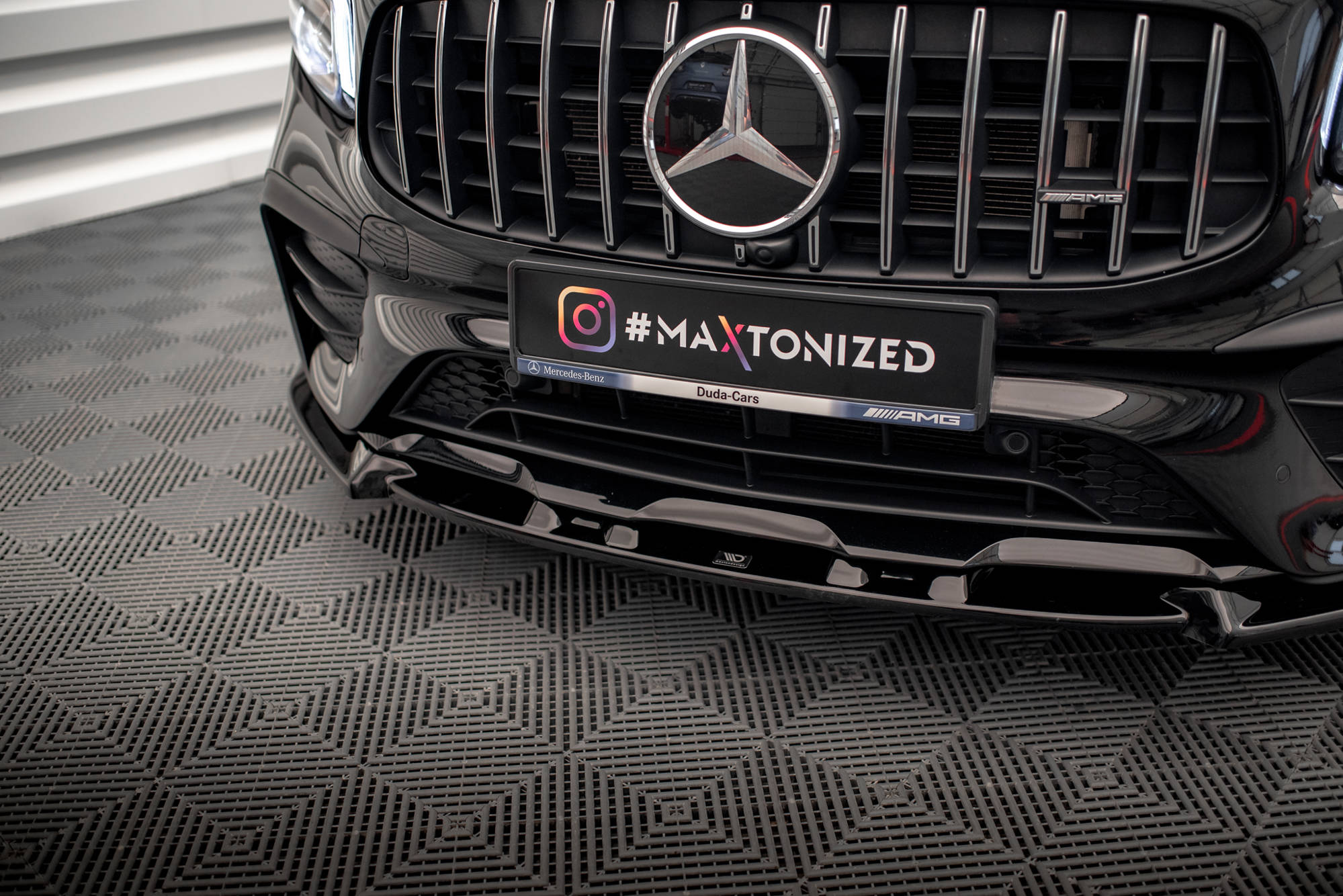Front Splitter V.1 Mercedes AMG GLB 35 X247 - 3