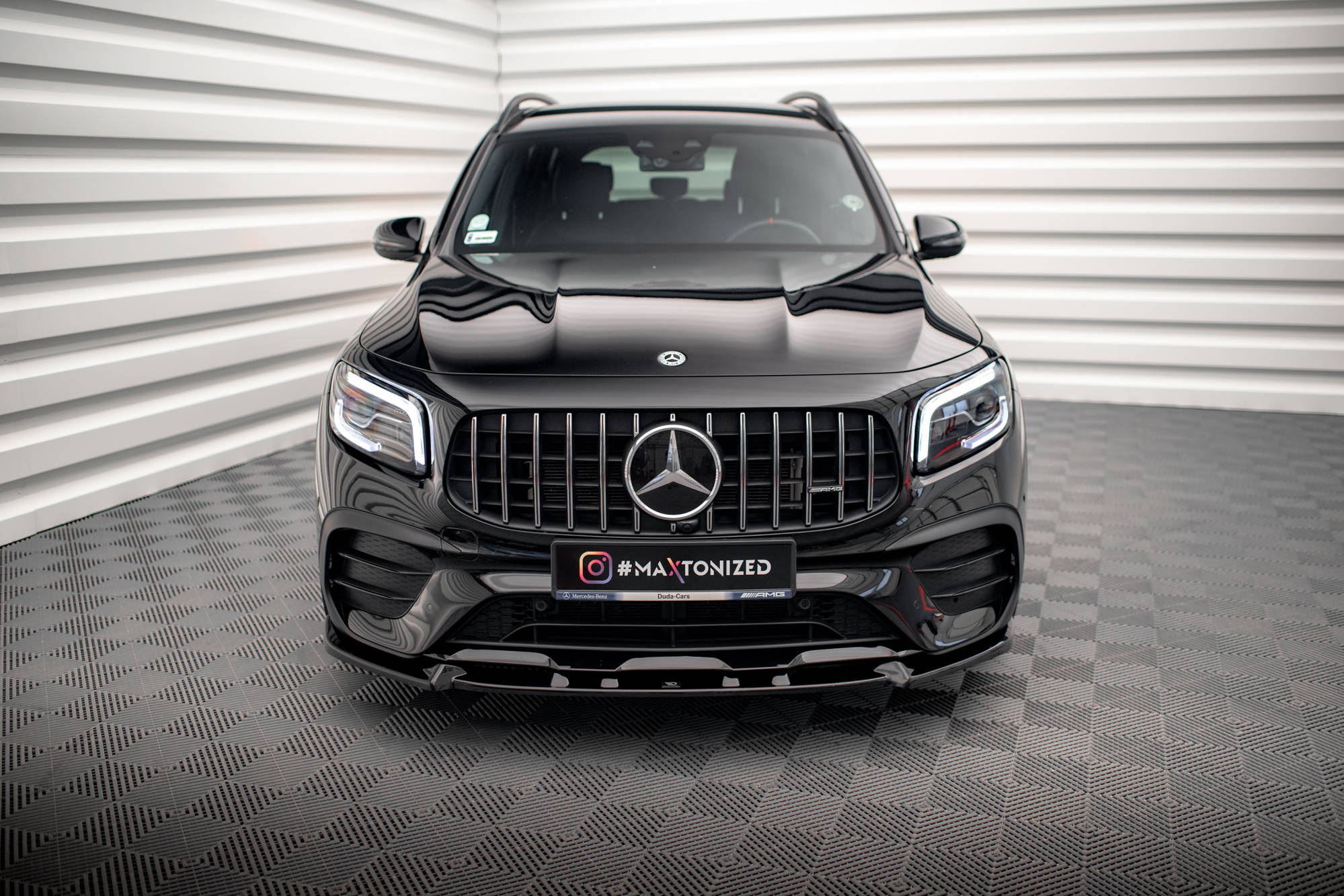 Front Splitter V.1 Mercedes AMG GLB 35 X247 - 2