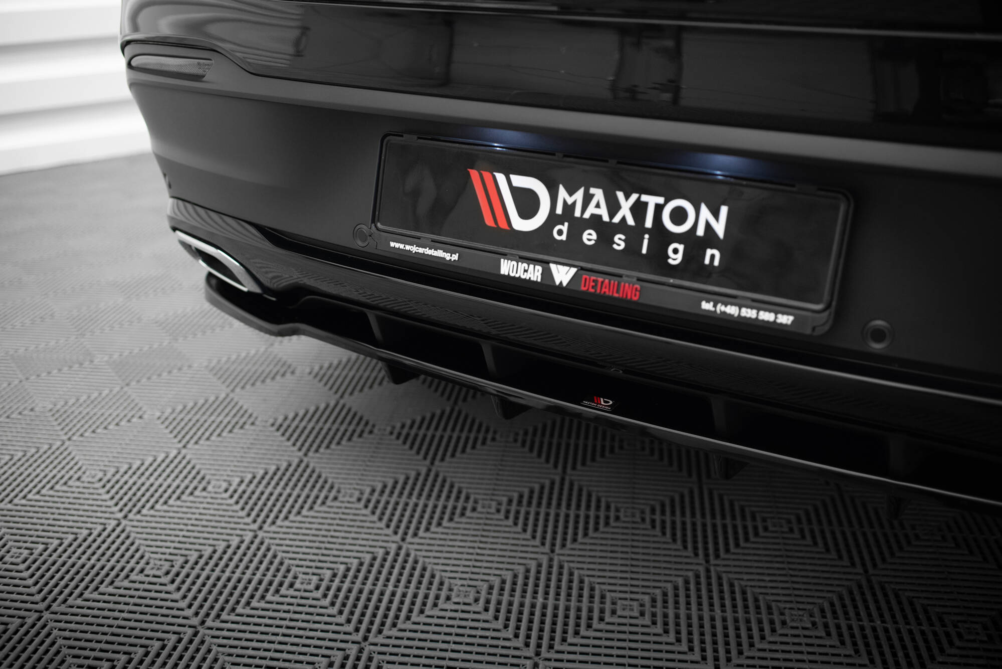 Central Rear Splitter (Vertical Bars) Mercedes GLE Coupe AMG Line C167 - 2