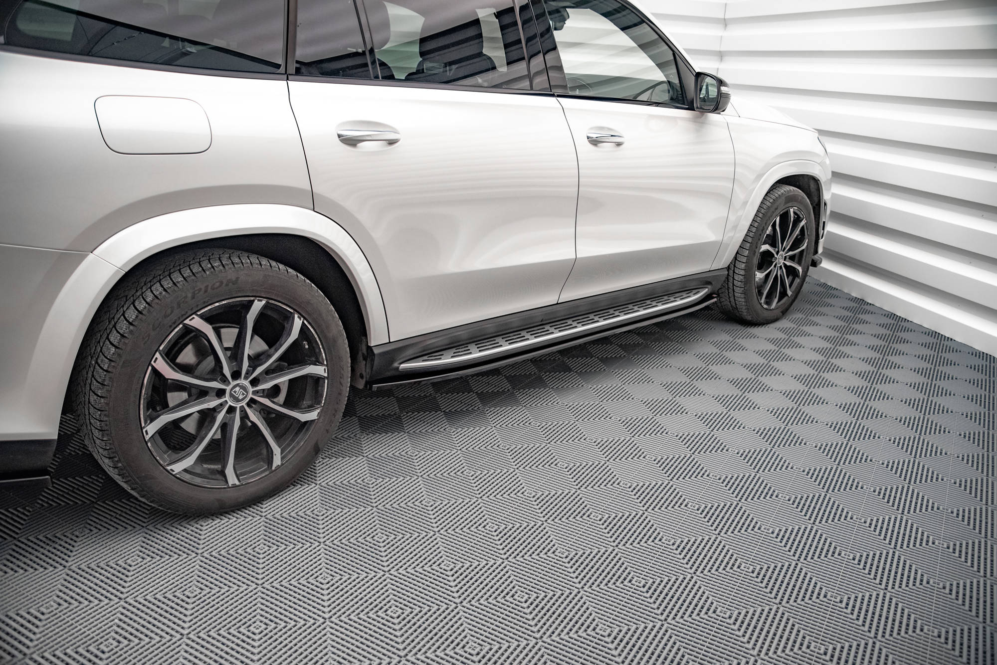 Side Skirts Diffusers Mercedes-Benz GLS AMG-Line X167 - 3