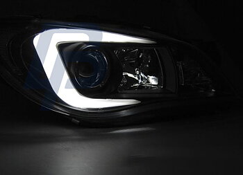STRÅLKASTARE SUBARU IMPREZA II GD 06-07 TUBE LIGHT SVARTA