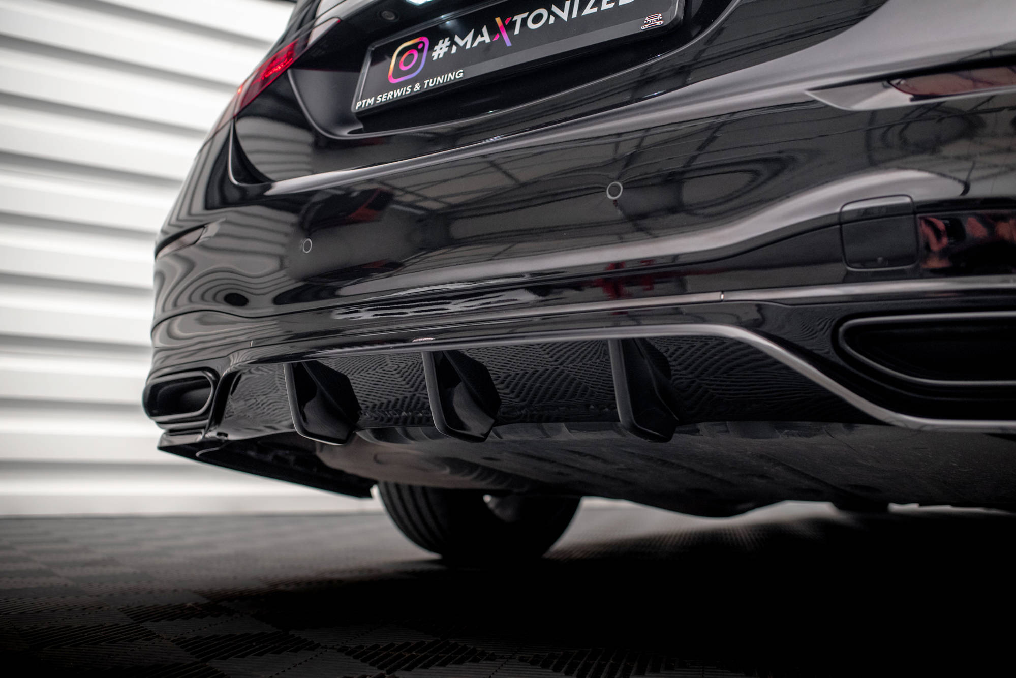 Central Rear Splitter (Vertical Bars) Mercedes S AMG-Line W223 - 6