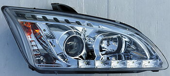 FORD FOCUS II 05-08 R8 STIL LED STRÅLKASTARE KROMADE V1