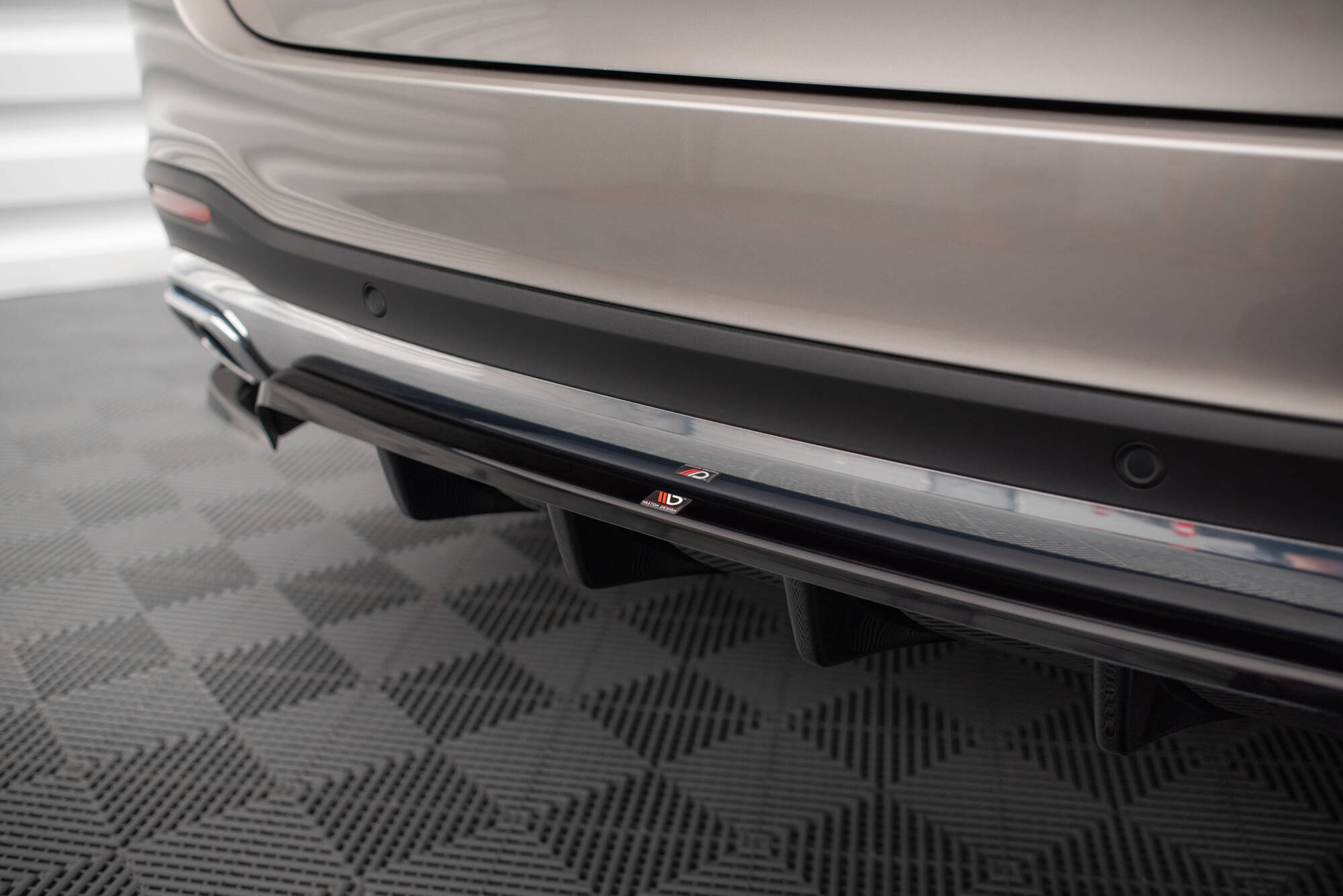 Central Rear Splitter (Vertical Bars) Mercedes-Benz GLE SUV AMG-Line W167 - 2