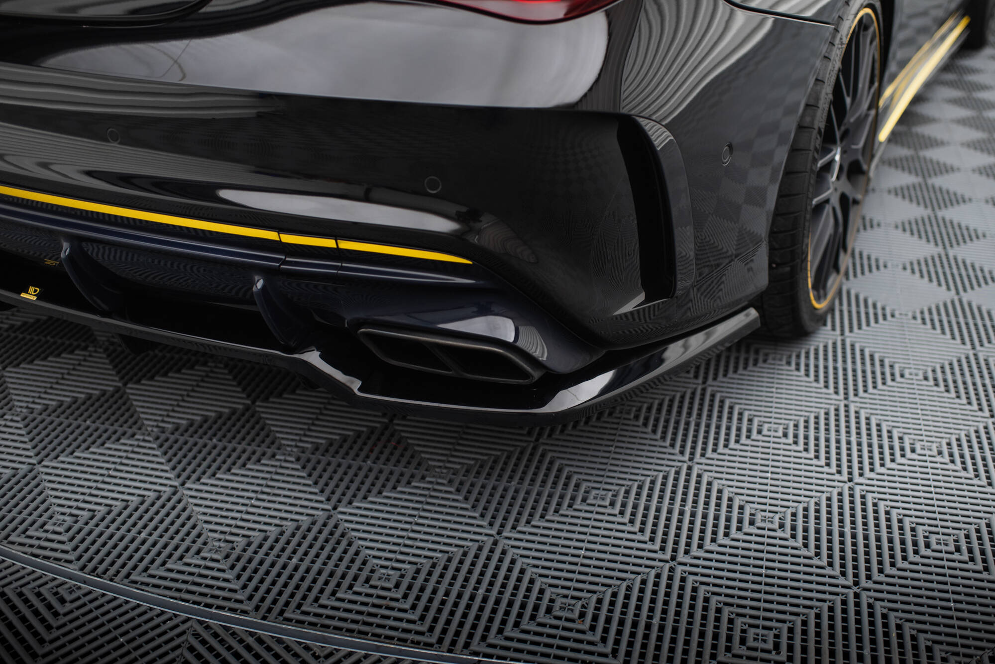 Central Rear Splitter (Vertical Bars) Mercedes-AMG CLA 45 C117 Facelift - 3