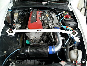 HONDA S2000 AP1/2 ULTRARACING 2-POINT FRONT UPPER STRUTBAR