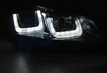 STRÅLKASTARE VW GOLF 6 08-12 U-TYPE SVARTA SVARTA LINE DRL