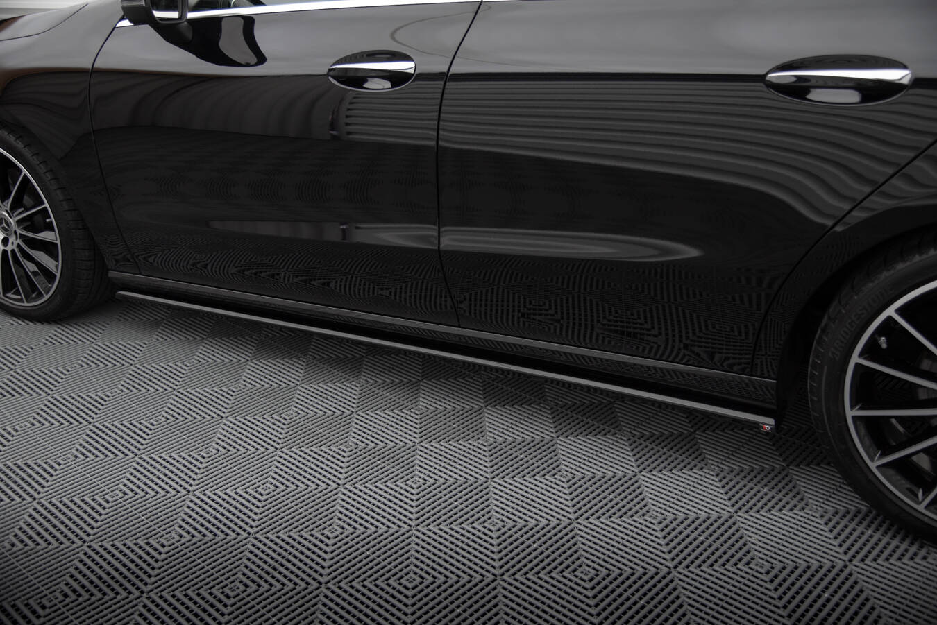 Side Skirts Diffusers Mercedes-Benz CLA C118 - 4