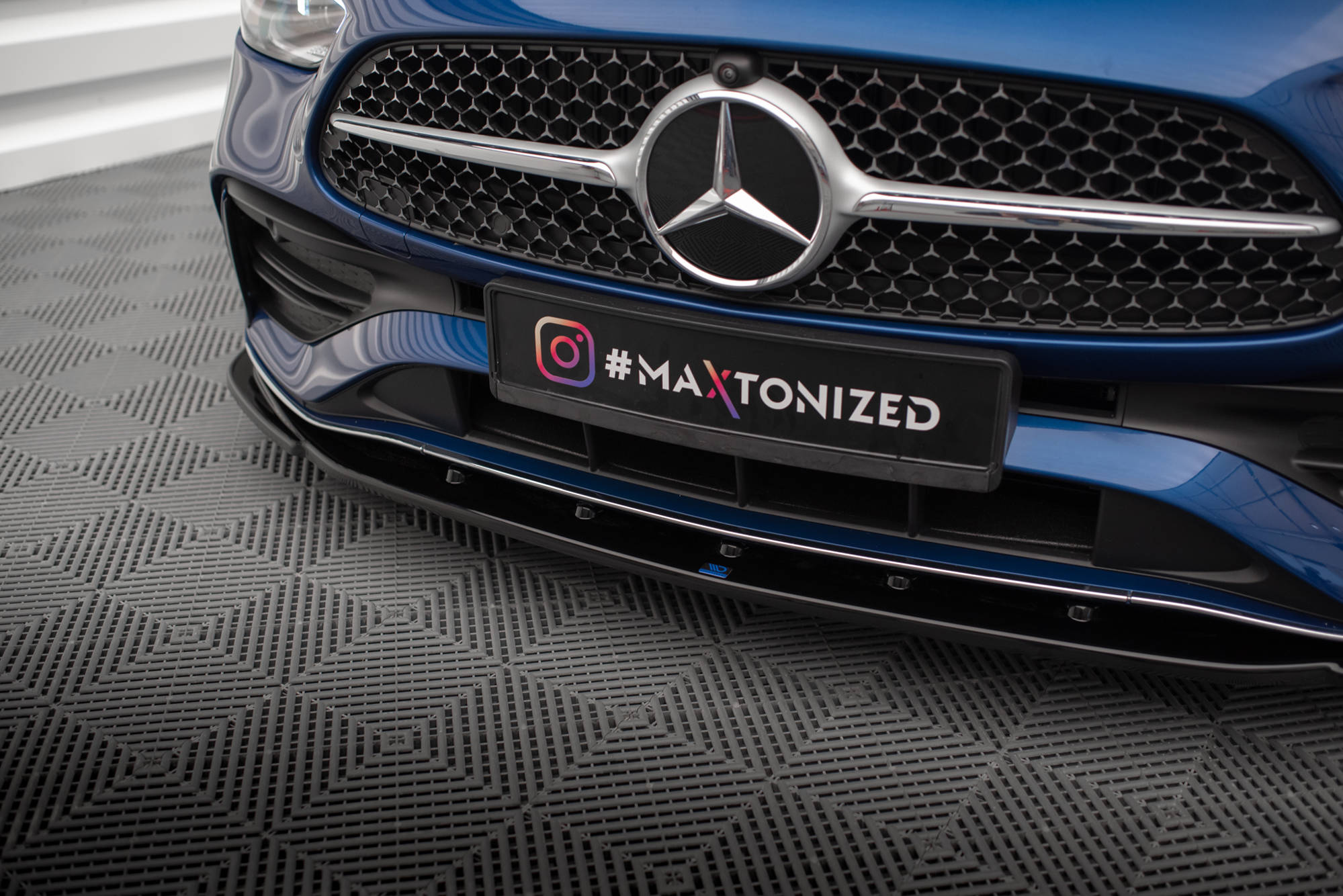 Front Splitter V.2 Mercedes-Benz C AMG-Line / 43 AMG W206 - 3