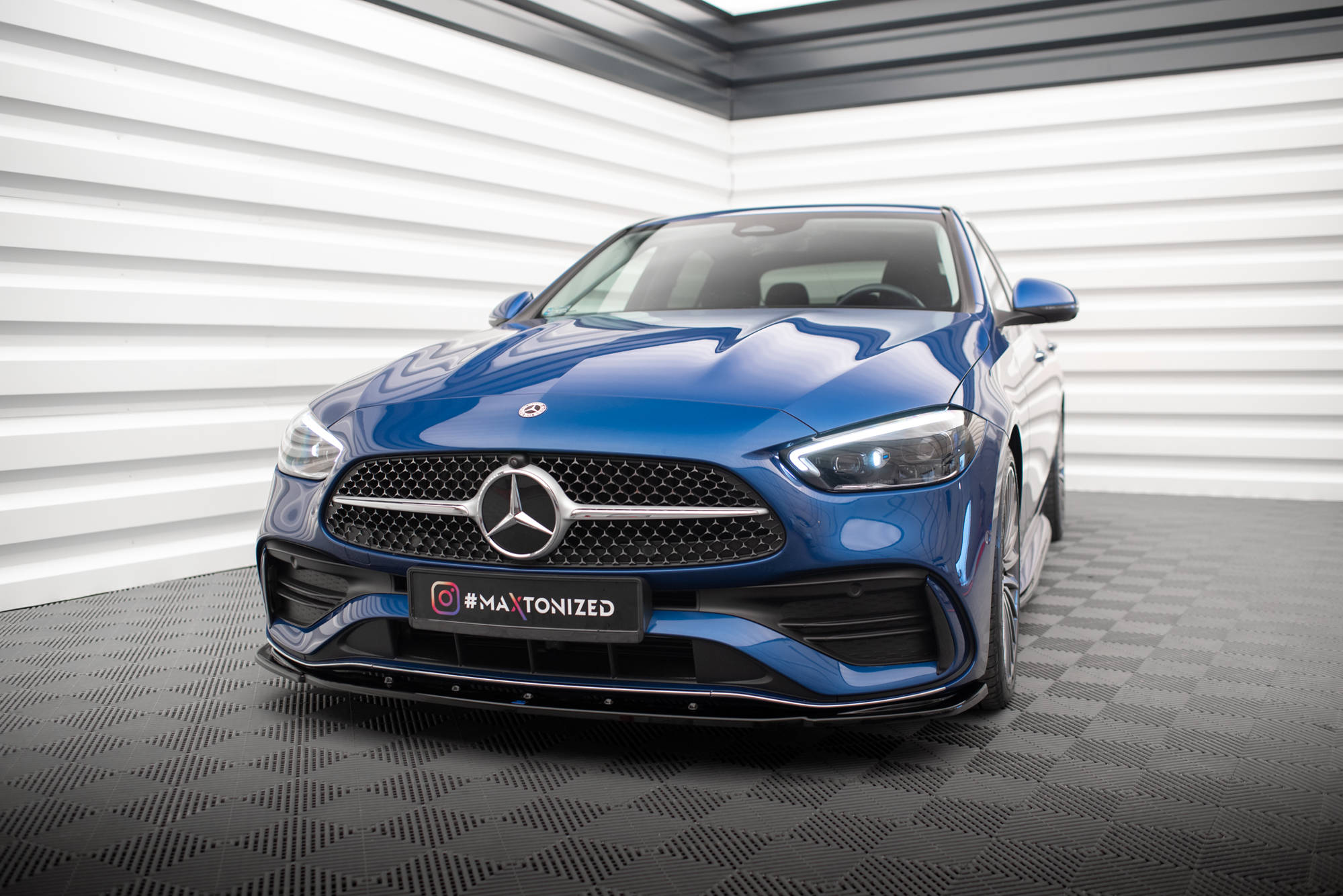Front Splitter V.2 Mercedes-Benz C AMG-Line / 43 AMG W206 - 4