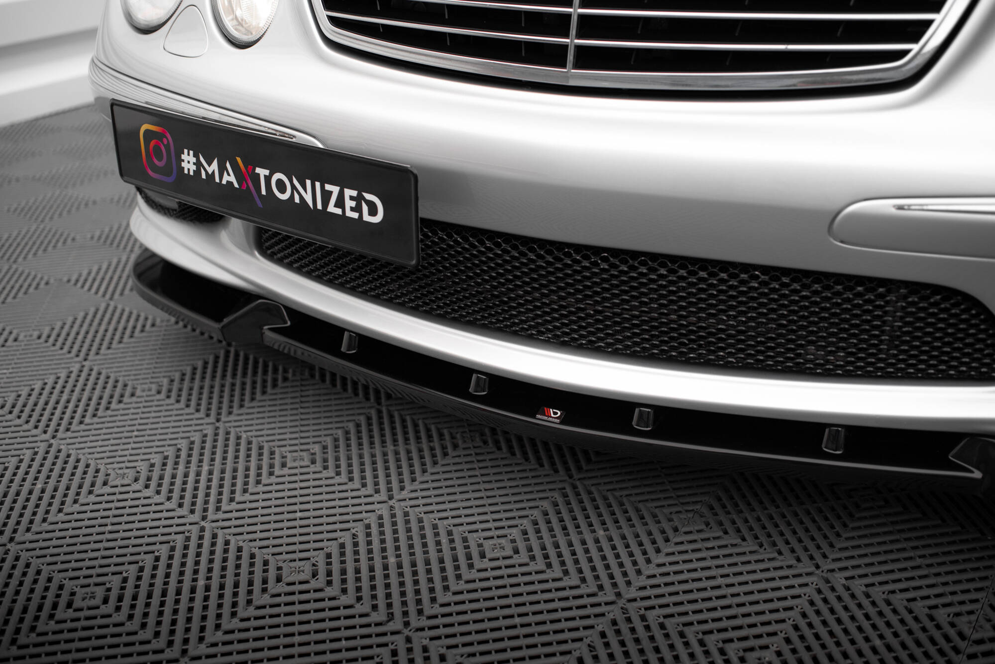 Front Splitter Mercedes-Benz E 55 AMG W211 - 3