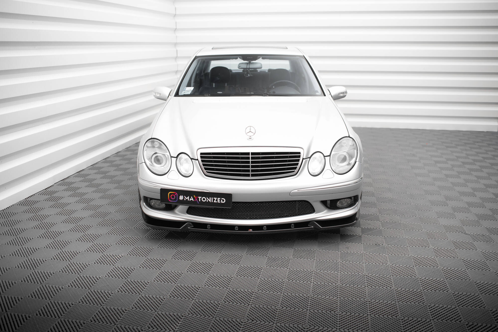 Front Splitter Mercedes-Benz E 55 AMG W211 - 2