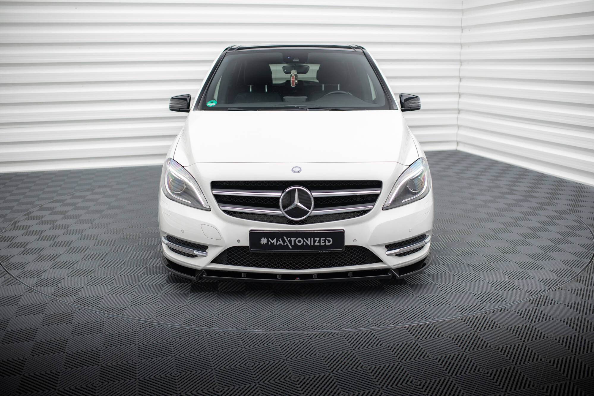 Front Splitter Mercedes-Benz B W246 - 2