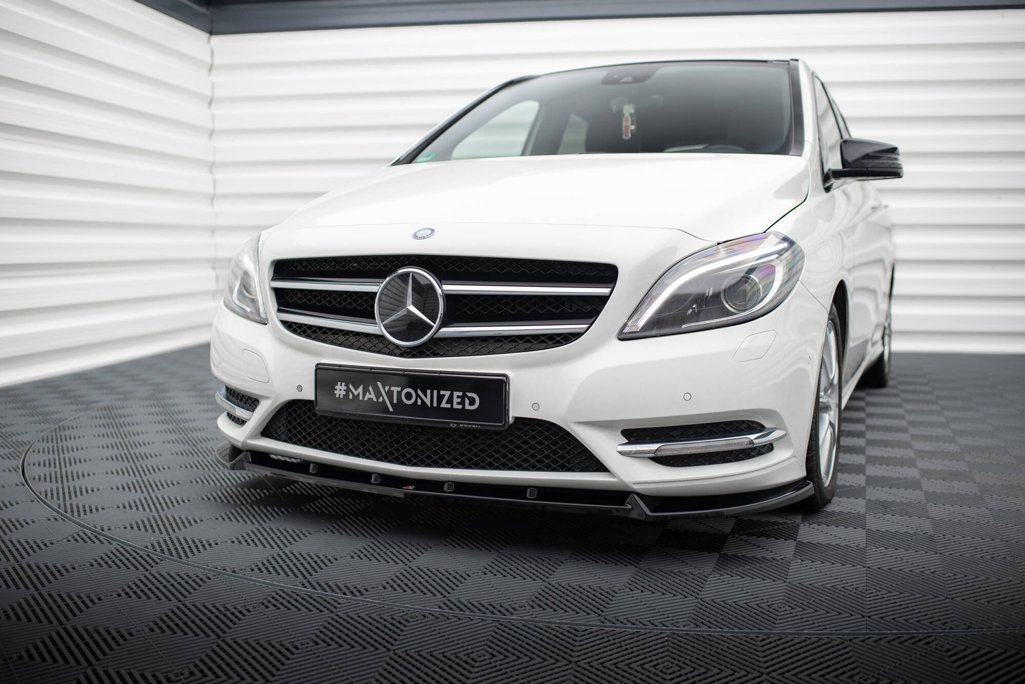 Front Splitter Mercedes-Benz B W246 - 3