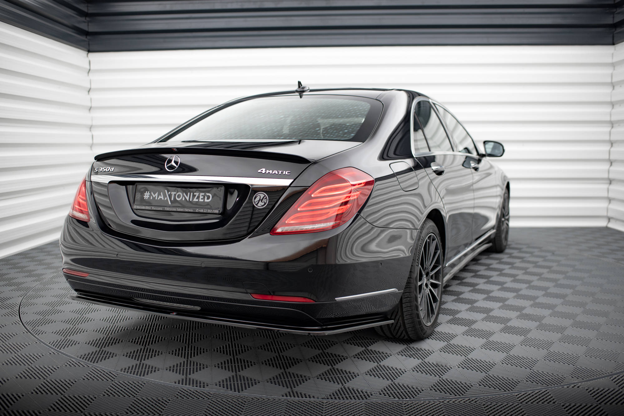 Central Rear Splitter V.2 Mercedes-Benz S W222 - 3