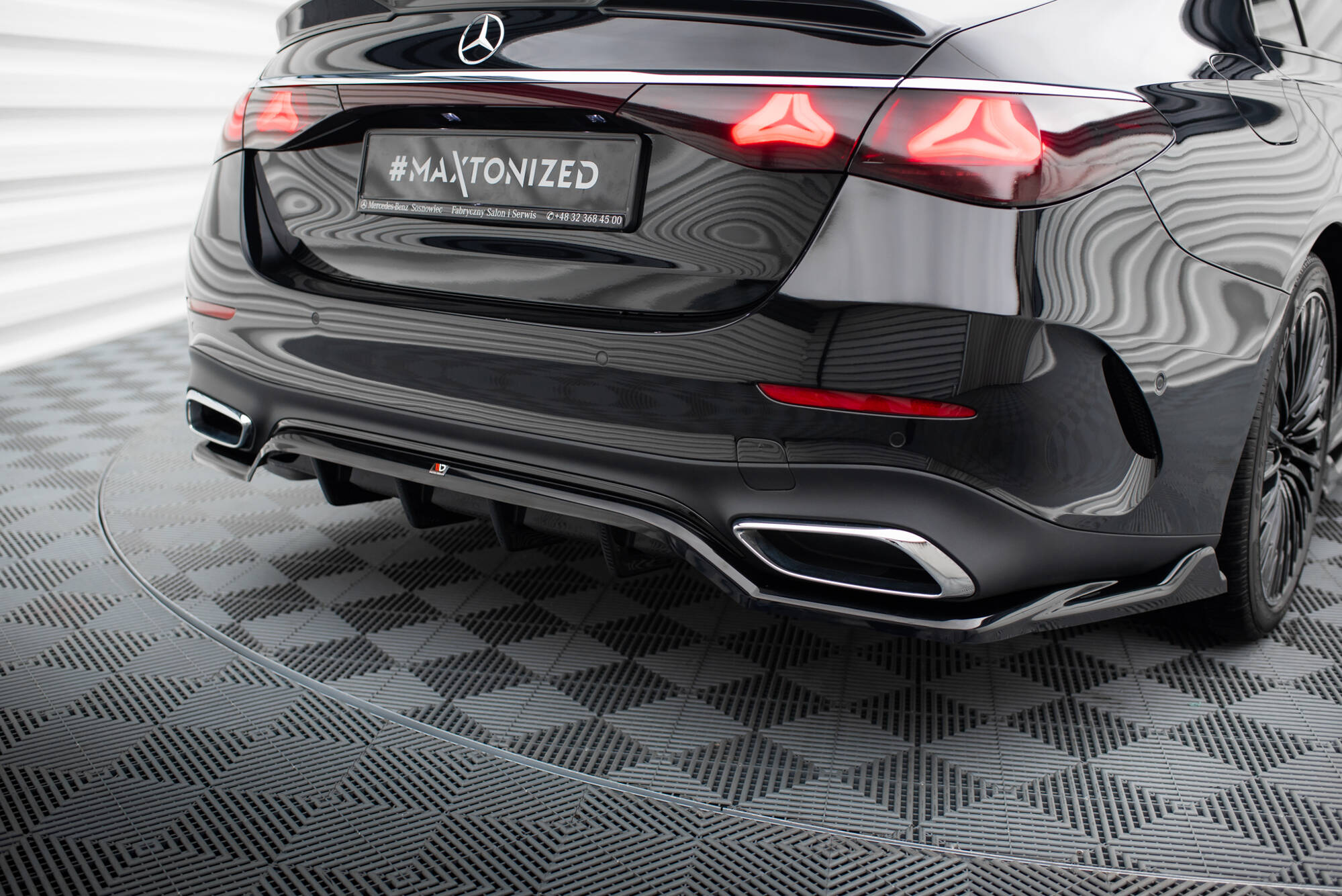 Central Rear Splitter (Vertical Bars) Mercedes-Benz E AMG-Line W214 - 5