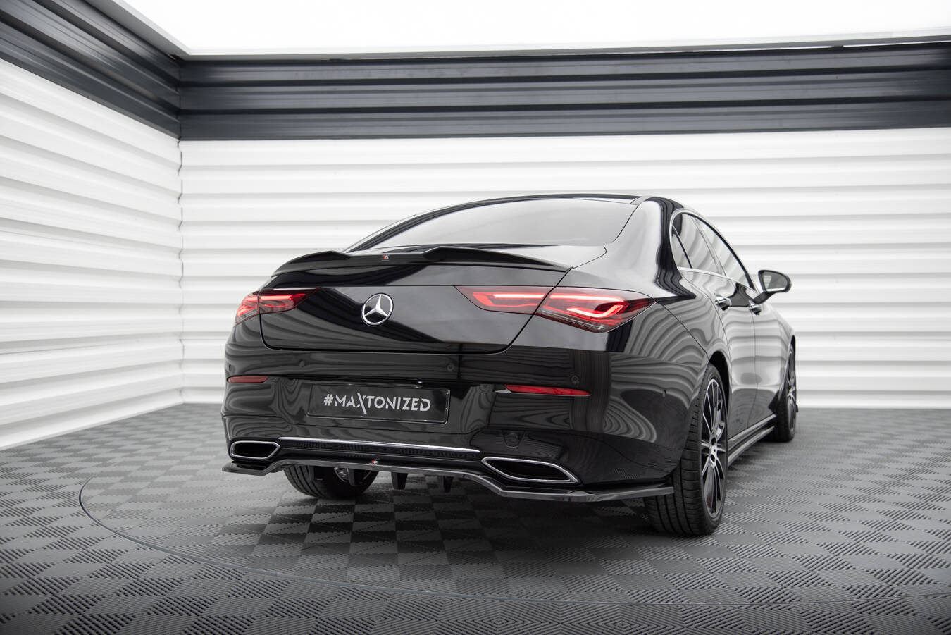 Central Rear Splitter (Vertical Bars) Mercedes-Benz CLA Coupe C118 - 3