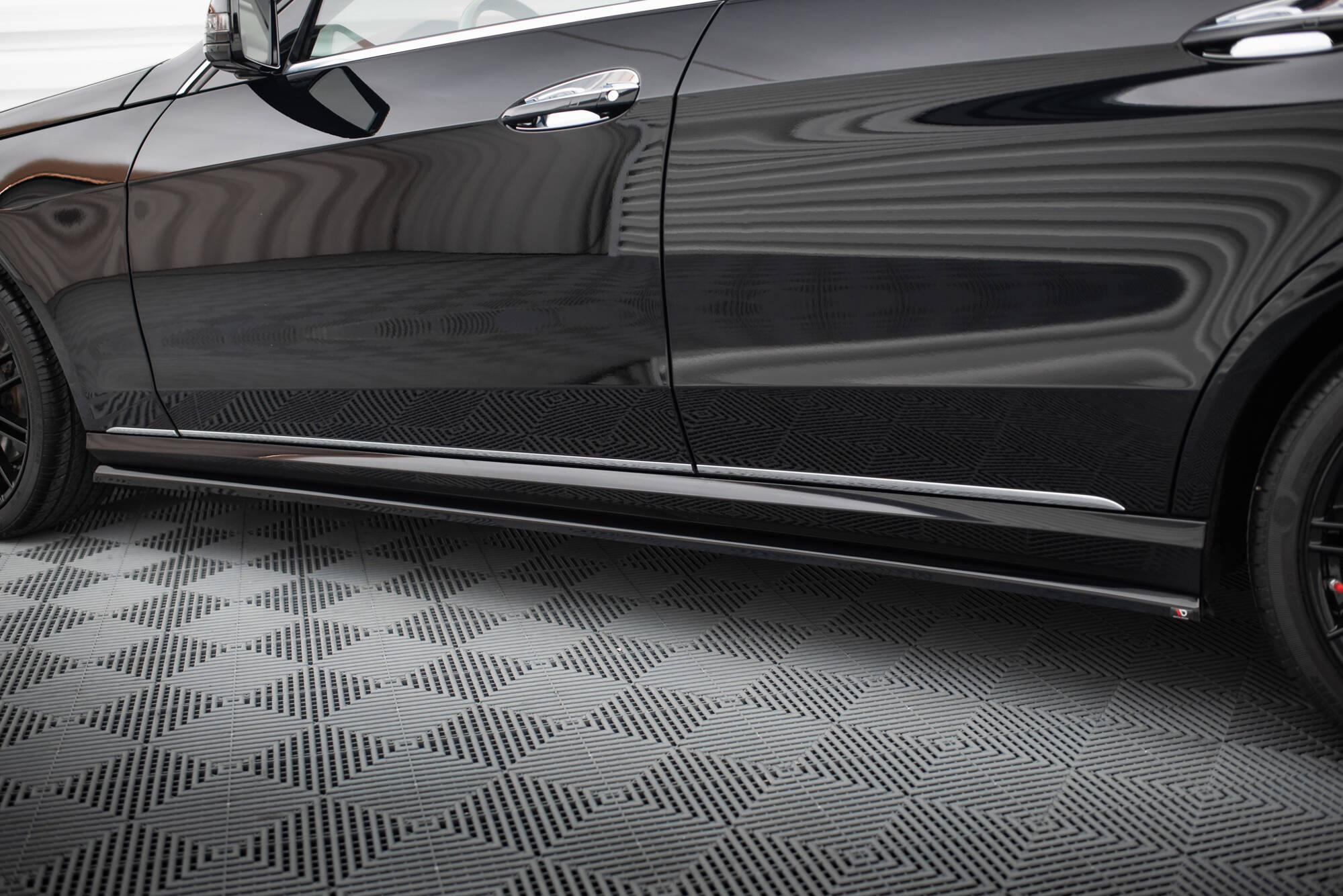 Side Skirts Diffusers Mercedes-Benz E W212 Facelift - 4