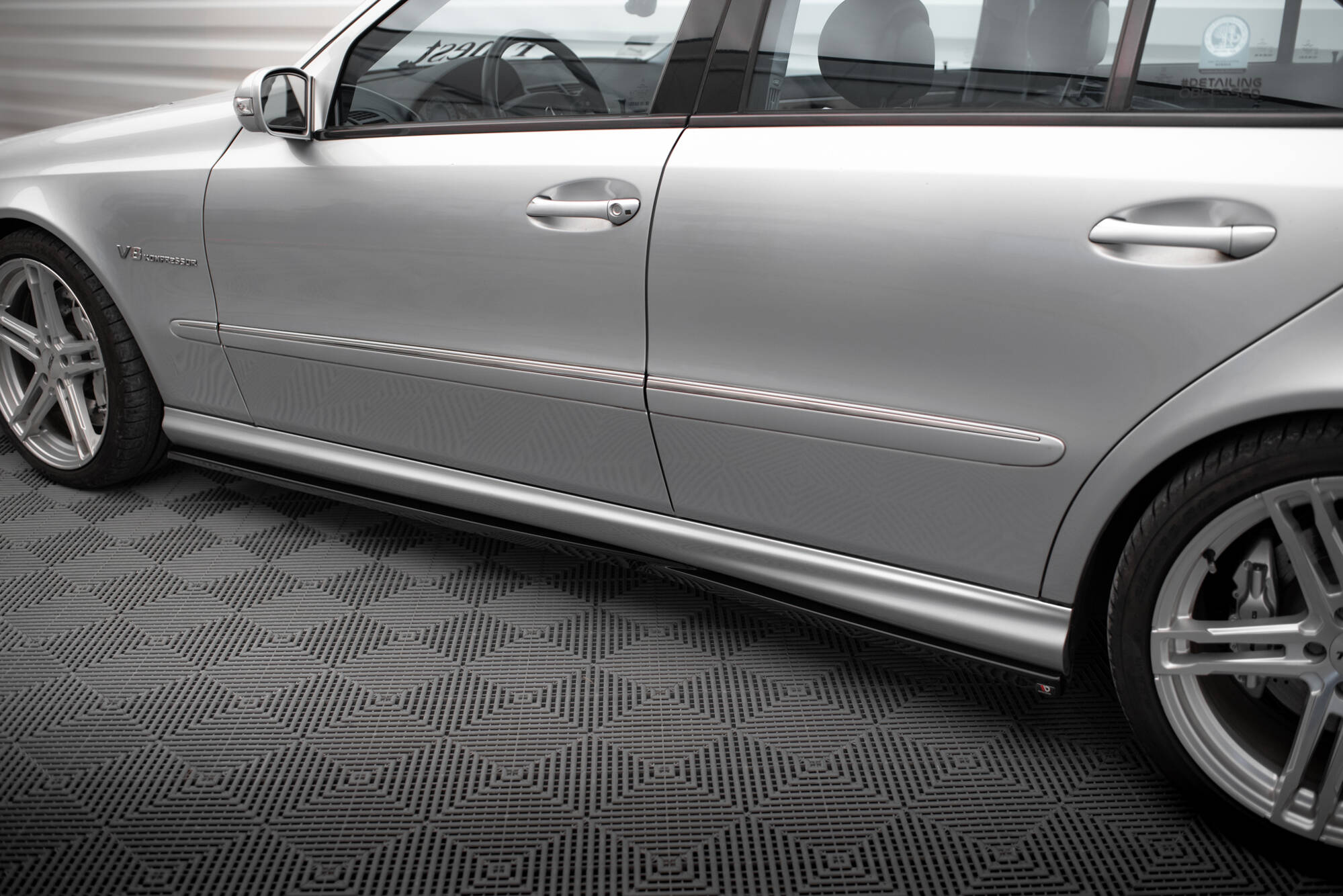 Side Skirts Diffusers Mercedes-Benz E 55 AMG W211 - 3