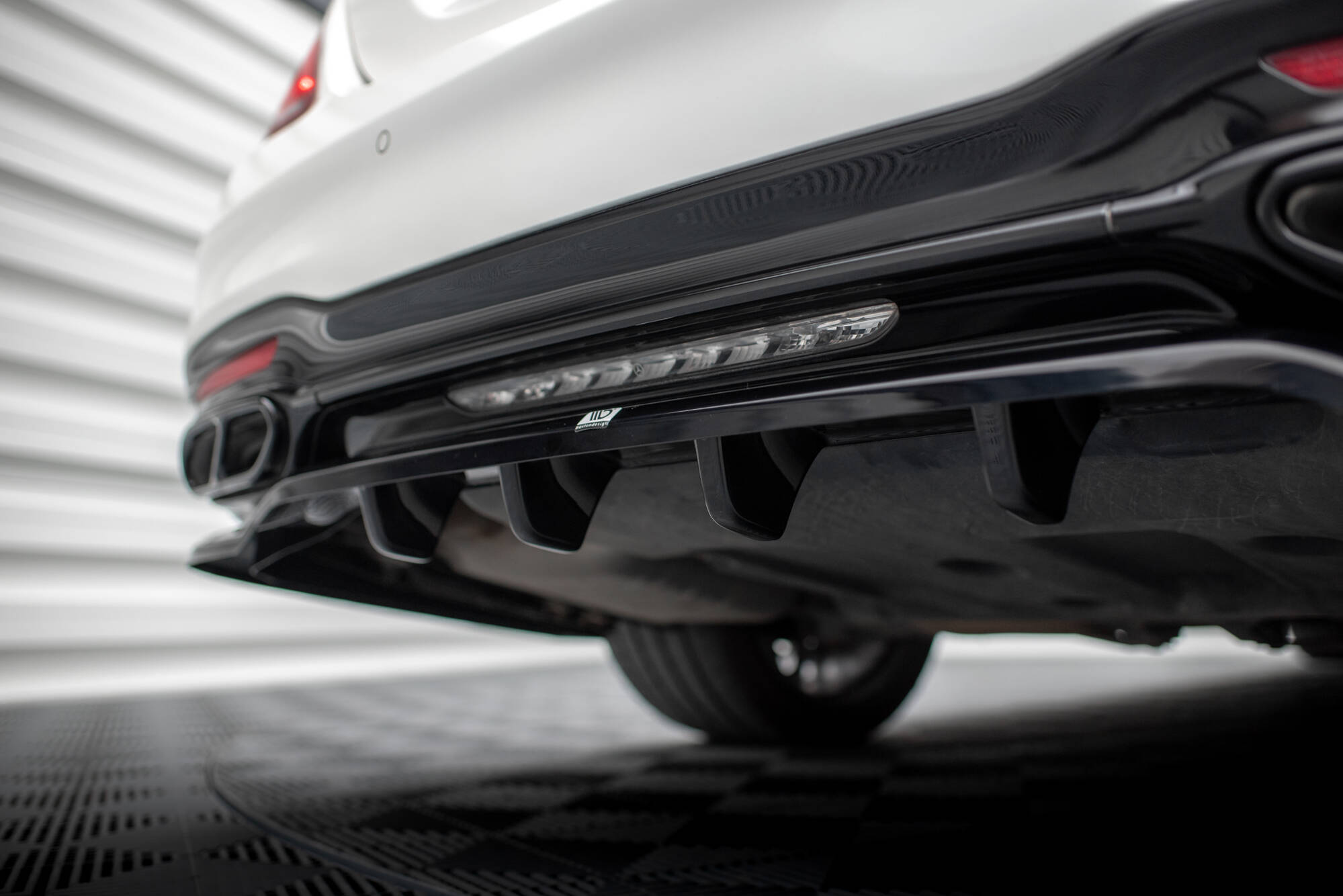 Central Rear Splitter (Vertical Bars) Mercedes-Benz S AMG-Line W222 Facelift - 4