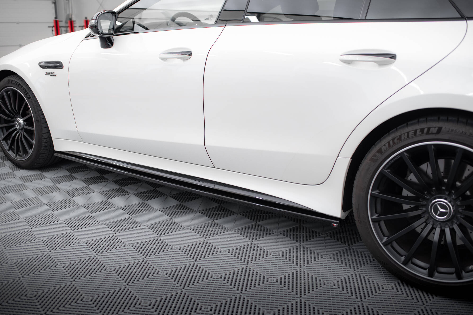 Side Skirts Diffusers Mercedes-AMG GT 43 4 Door Coupe V8 Styling Package - 4