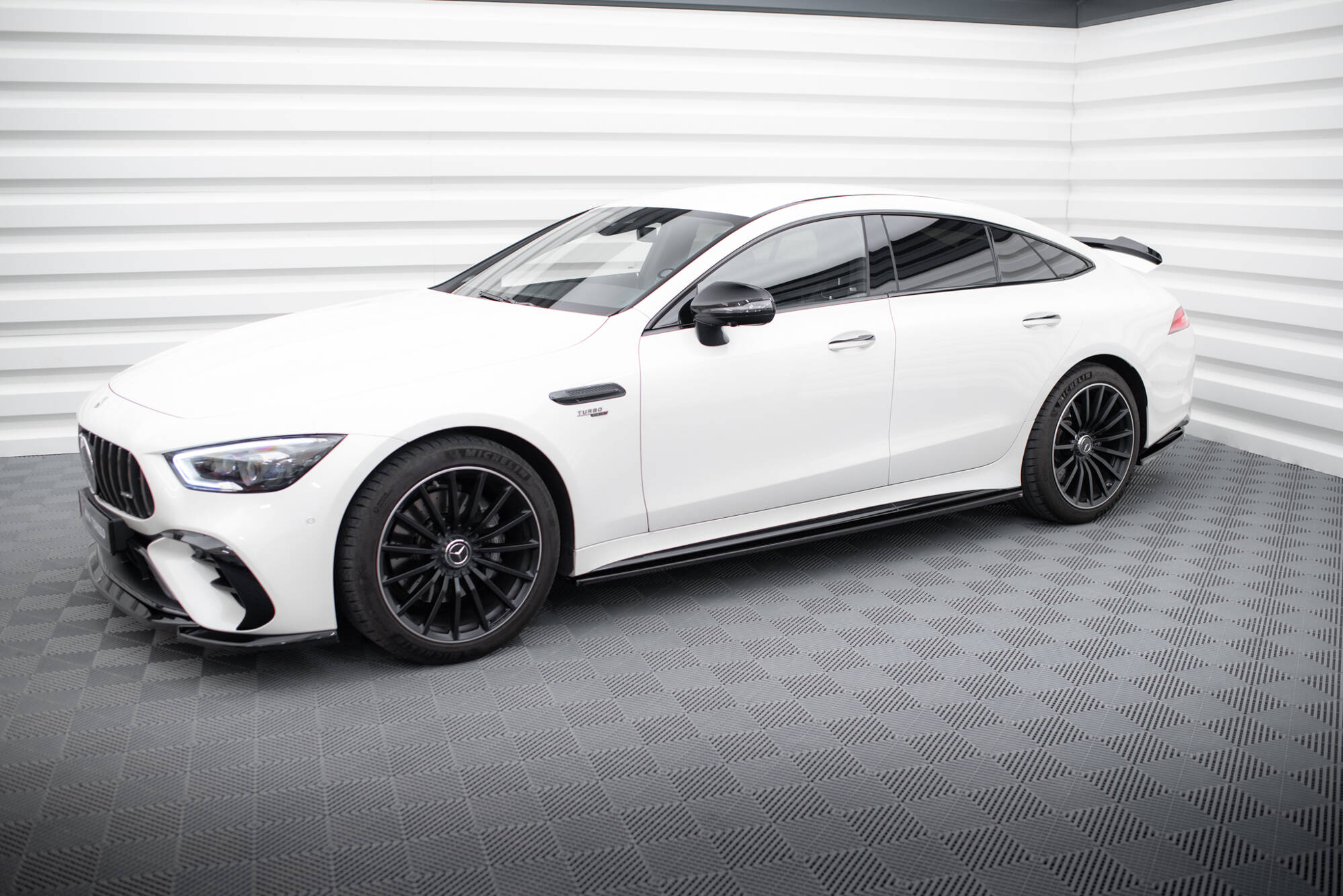 Side Skirts Diffusers Mercedes-AMG GT 43 4 Door Coupe V8 Styling Package - 3