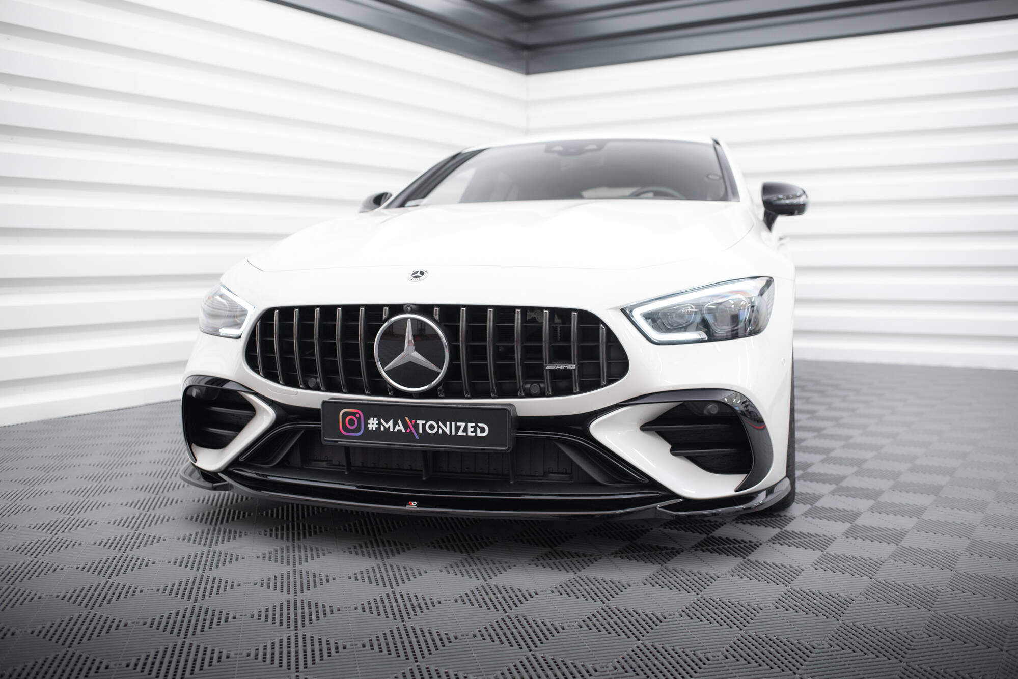 Front Splitter V.1 Mercedes-AMG GT 43 4 Door Coupe V8 Styling Package - 4