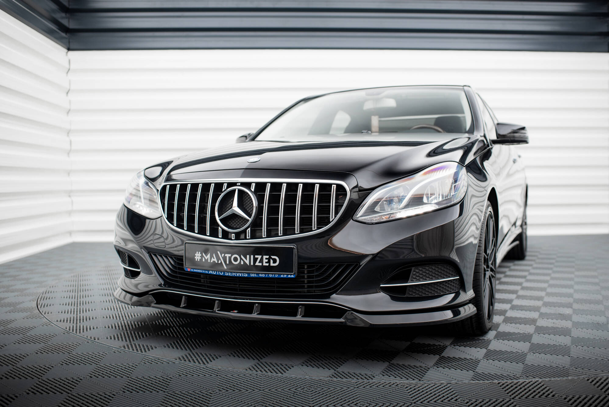 Front Splitter Mercedes-Benz E W212 Facelift - 3