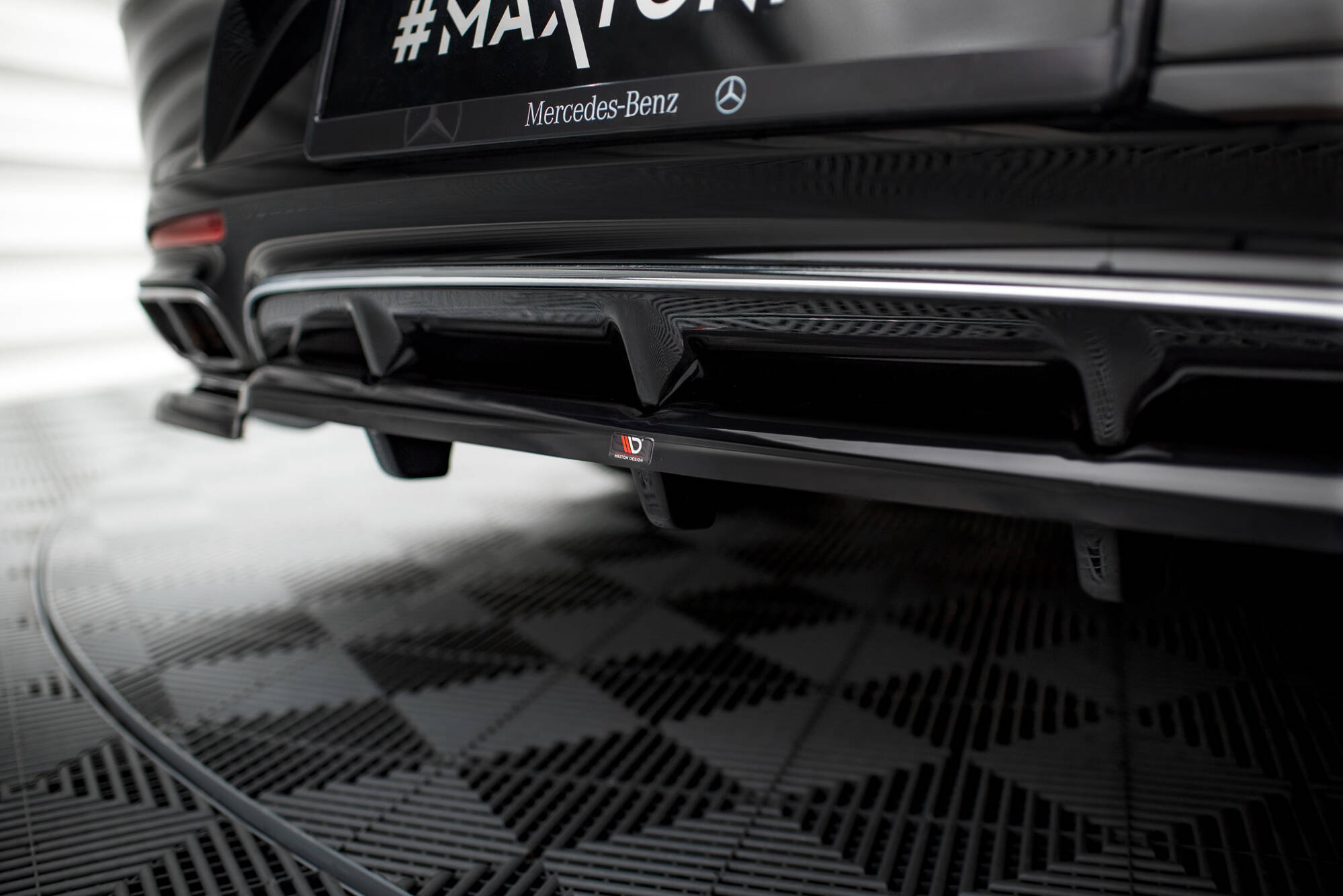 Central Rear Splitter (Vertical Bars) Mercedes-Benz S Coupe AMG-Line C217 Facelift - 5