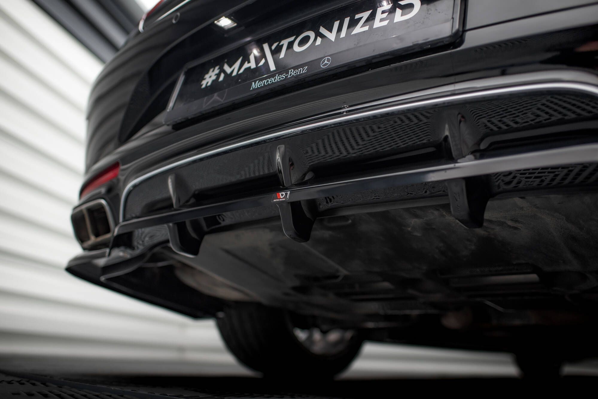 Central Rear Splitter (Vertical Bars) Mercedes-Benz S Coupe AMG-Line C217 Facelift - 2