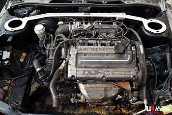 MITSUBISHI EVO 1/2/3 ULTRARACING FRONT UPPER STRUTBAR