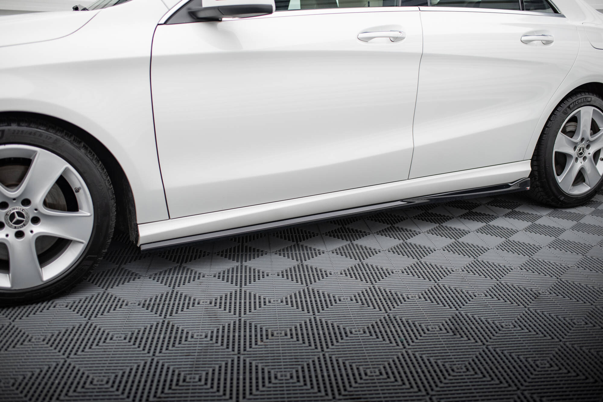 Side Skirts Diffusers Mercedes-Benz CLA C117 Facelift - 3