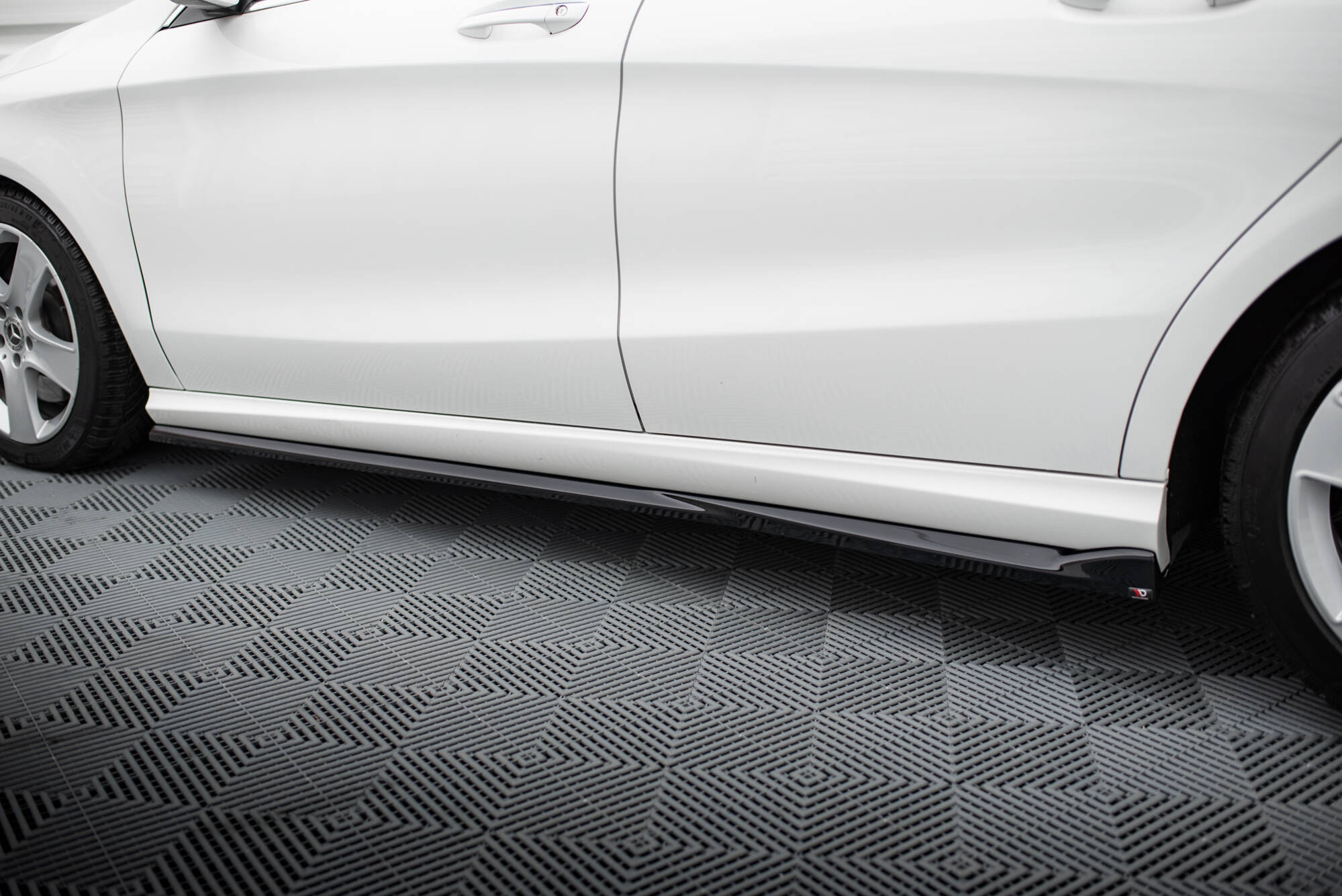 Side Skirts Diffusers Mercedes-Benz CLA C117 Facelift - 4