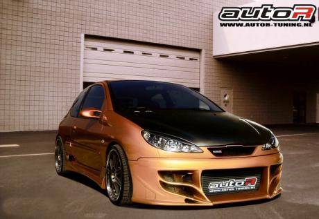 PEUGEOT 206 98-03 3D FRONTBUMPER HUNTER [AUTOR]