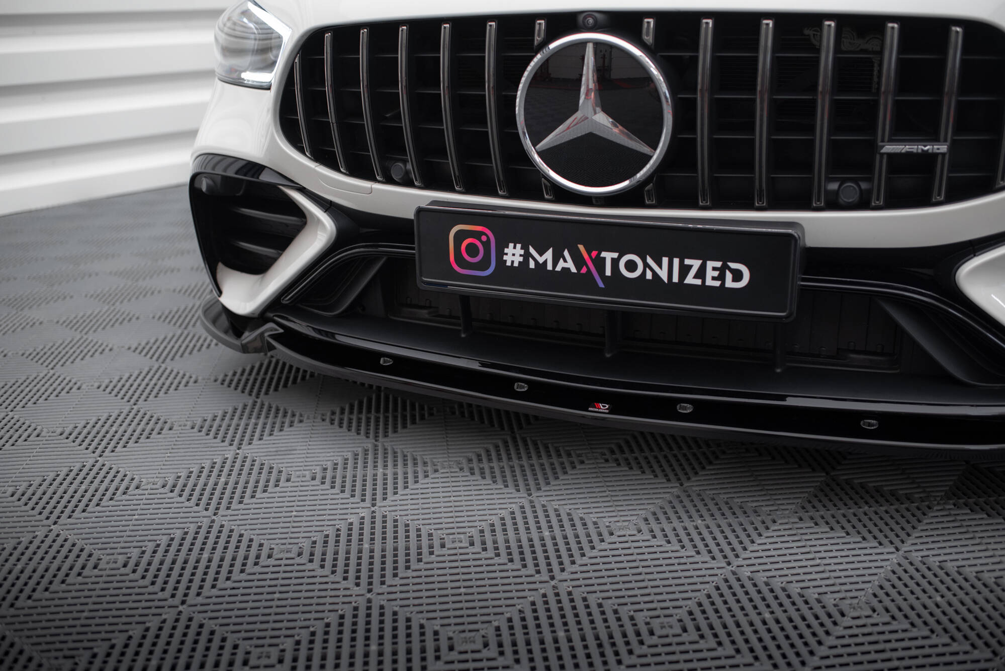 Front Splitter V.2 Mercedes-AMG GT 43 4 Door Coupe V8 Styling Package - 3