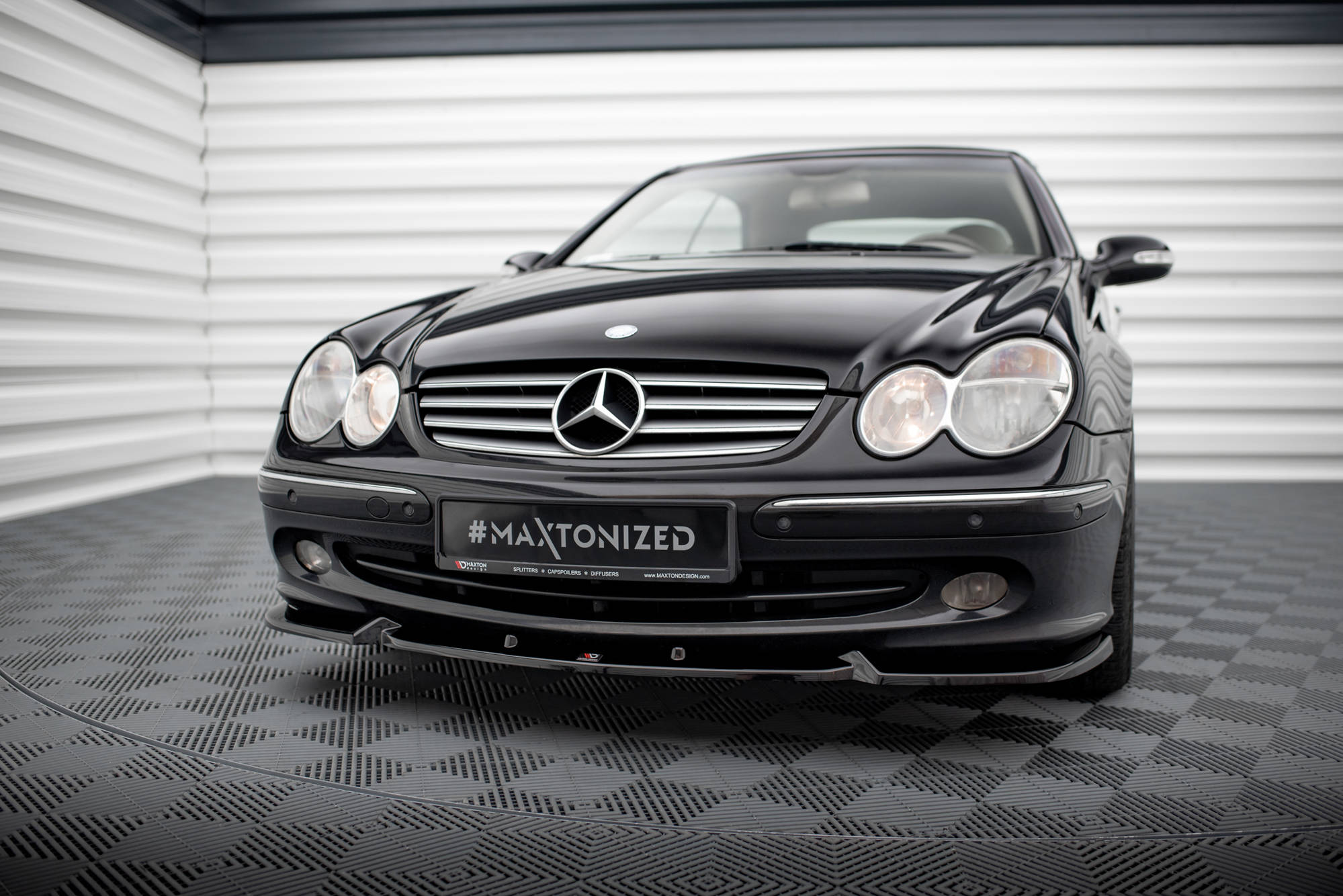 Front Splitter V.2 Mercedes CLK W209 - 3