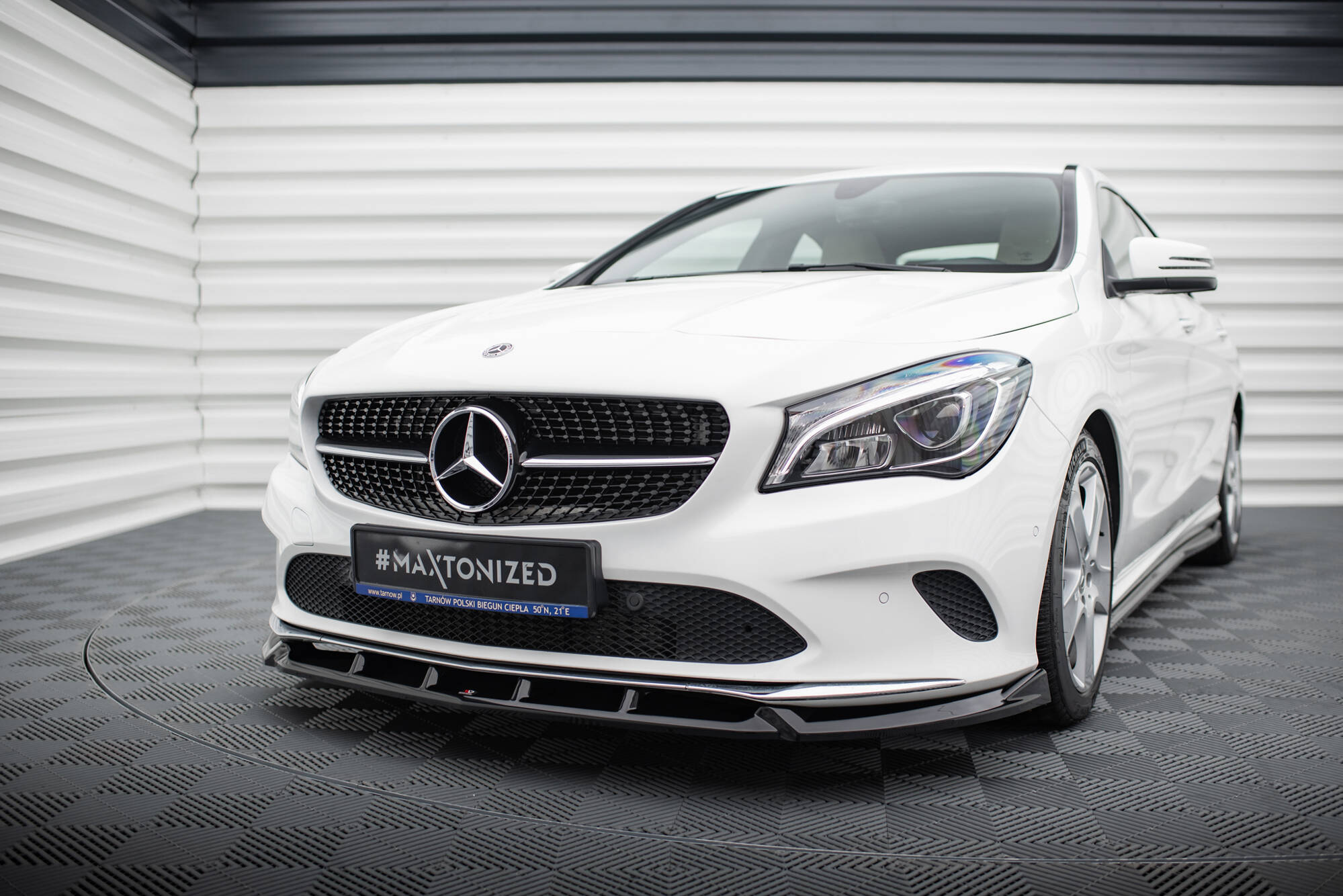 Front Splitter Mercedes-Benz CLA C117 Facelift - 4