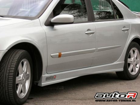 RENAULT LAGUNA SIDESKIRTS CHAMPION [AUTOR]