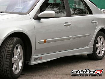 RENAULT LAGUNA SIDOKJOLAR CHAMPION [AUTOR]