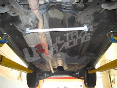 HYUNDAI TUCSON / SANTA FE ULTRARACING FRONT LOWER TIEBAR