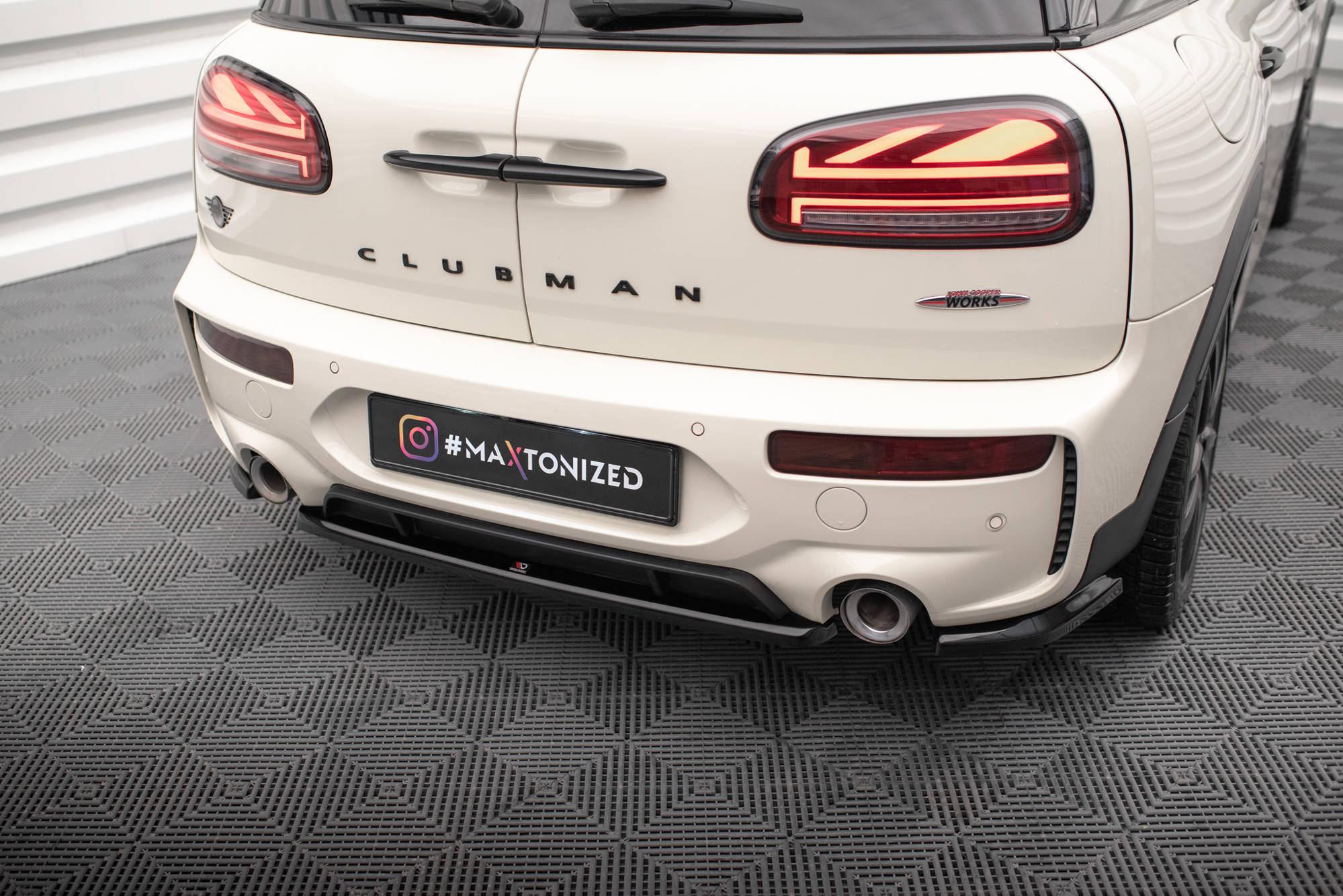 Central Rear Splitter Mini Cooper Clubman John Cooper Works F54 Facelift - 3