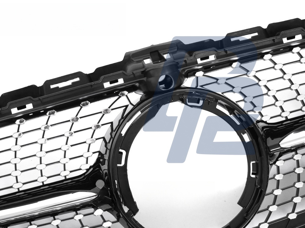 Grille Diamond Black/Chrome with Camera Hole for Mercedes W205 2018–2021 / S205 2018–2021 / C205 2018–2023 / A205 2018–2023 - 6