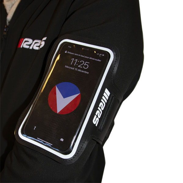 ARMBAND FOR SMARTPHONE