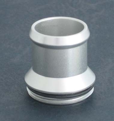 MACH1/RESPONS/DECEPTOR RECIRC HOSE OUTLET ADAPTOR 20MM[GFB]