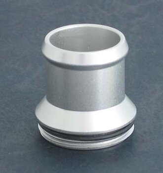 MACH1/RESPONS/DECEPTOR RECIRC HOSE OUTLET ADAPTOR 20MM[GFB]