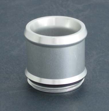MACH1/RESPONS/DECEPTOR RECIRC HOSE OUTLET ADAPTOR 25MM[GFB]