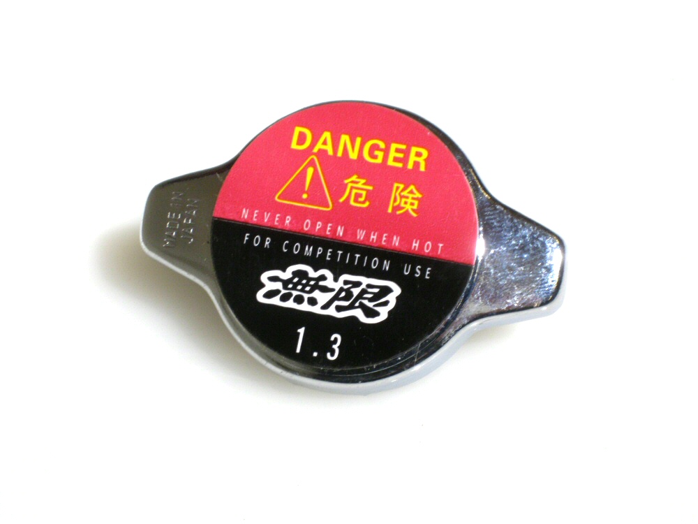 UNIVERSAL MUGEN STYLE RADIATOR CAP