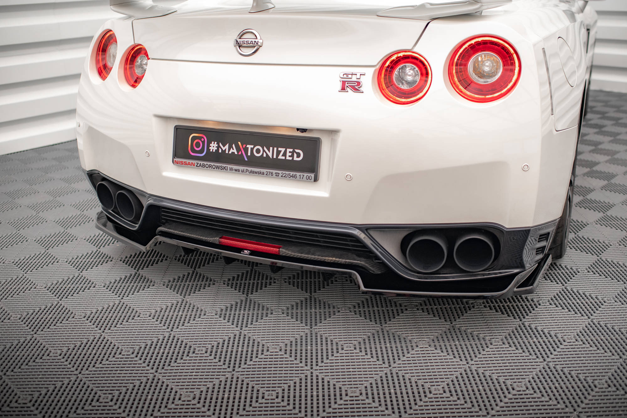 Central Rear Splitter Vertical Bars Nissan Gtr R St Facelift